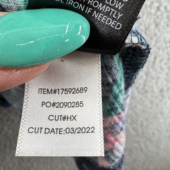 Torrid Sleeveless Floral Print Tiered Tunic Crochet Lace Yoke Button Back 2X - Picture 8 of 9